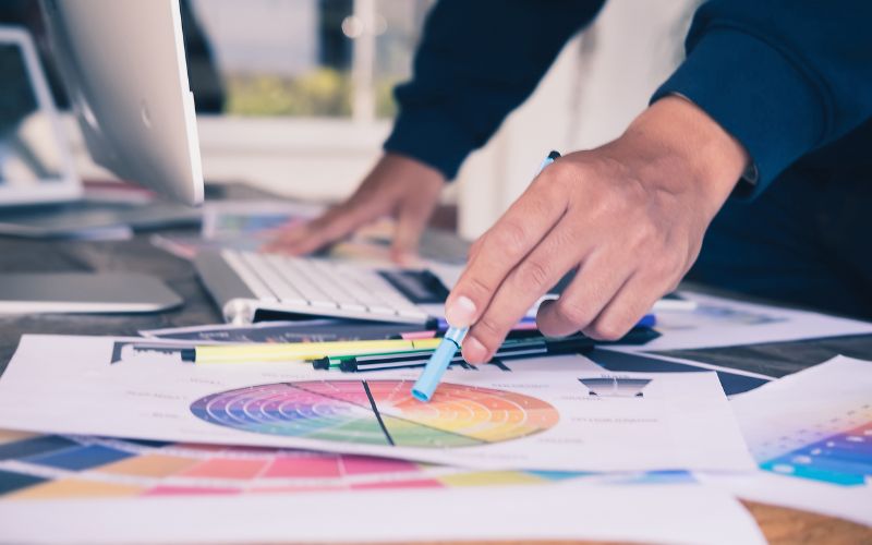 Image with design elements